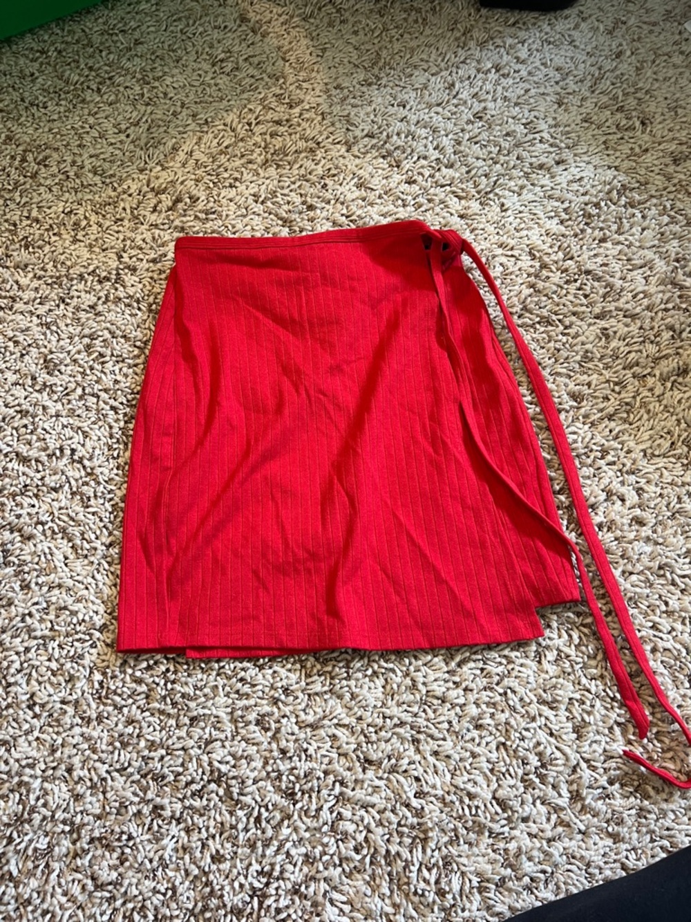 Privacy Please adjustable tie skirt